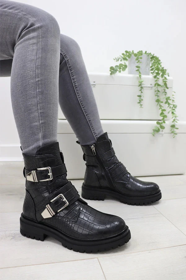 Missmodaluxe CHUNKY SOLE BUCKLE DETAIL ANKLE BOOT 4 Missmodaluxe CHUNKY SOLE BUCKLE DETAIL ANKLE BOOT - Image 4