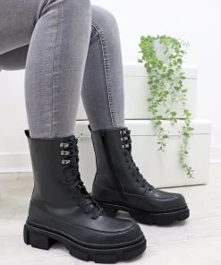 Missmodaluxe GET IT TALL BLACK LACE-UP COMBAT BOOT -Miss Moda Luxe Shop GETIT2 scaled