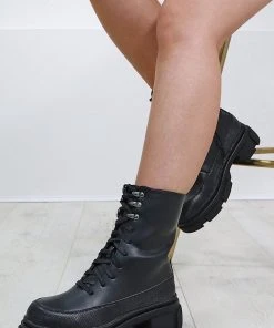 Missmodaluxe GET IT TALL BLACK LACE-UP COMBAT BOOT