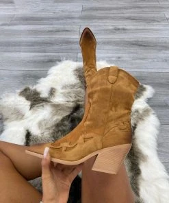 Miss Moda Luxe Camel Short Classic Western Heeled Cowboy Boots