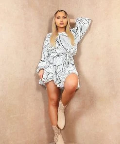 Miss Moda Luxe White Floral Abstract Puffed LongSleeve Belted Floaty Dress -Miss Moda Luxe Shop SMOCKDRESSES 32 scaled