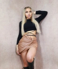 Miss Moda Luxe Black Ribbed Long-Sleeve Tie Crop Top