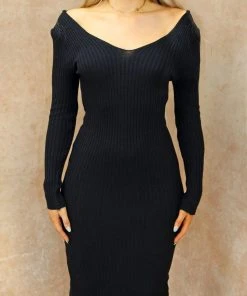 Miss Moda Luxe Black Midi Chunky Long Sleeve Knit Dress -Miss Moda Luxe Shop blackchunkydress3 scaled