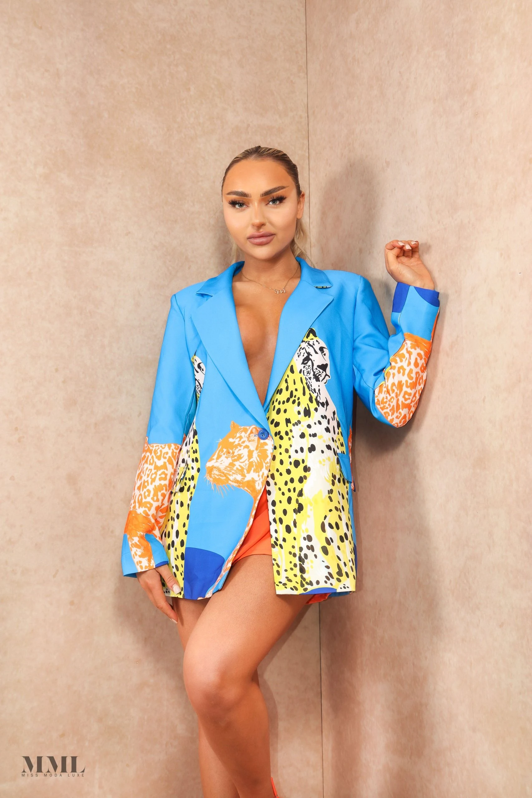 Miss Moda Luxe Blue Premium Cheetah Graphic Print Colour-block Blazer 1 Miss Moda Luxe Blue Premium Cheetah Graphic Print Colour-block Blazer