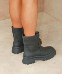 Miss Moda Luxe BRIT Black Chunky Calf High Wellie Boot -Miss Moda Luxe Shop boots 24 scaled