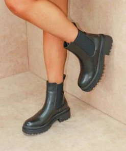 Miss Moda Luxe EMILY Basic Chelsea Boot Black -Miss Moda Luxe Shop boots 33 scaled