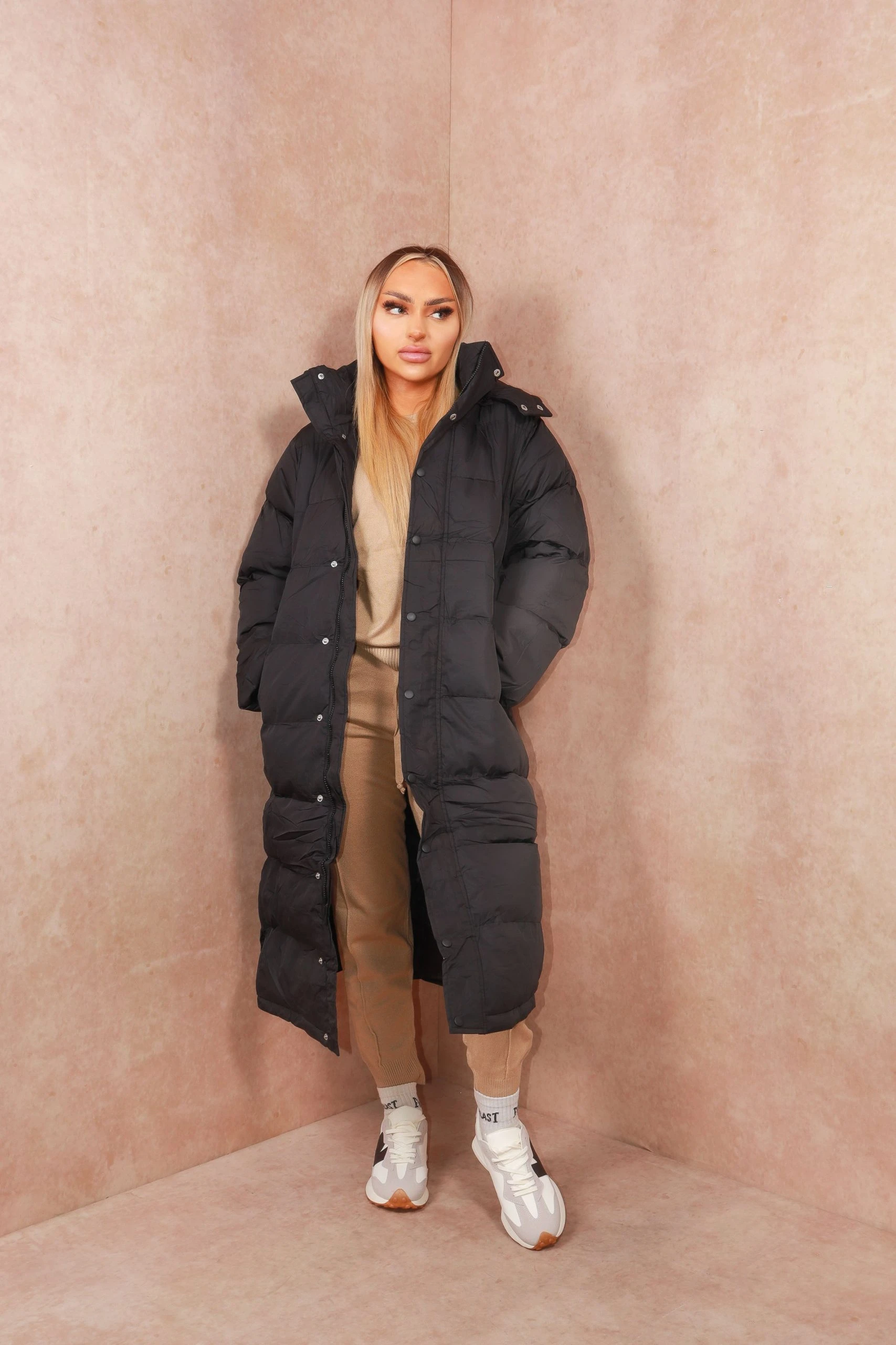 Miss Moda Luxe Black Long-line Padded Puffer Jacket 2 Miss Moda Luxe Black Long-line Padded Puffer Jacket - Image 2