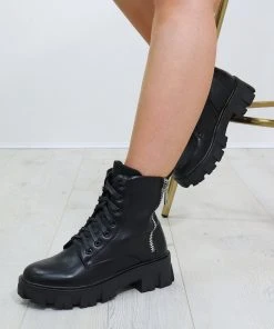 Missmodaluxe DOUBLE UP ZIP DETAIL LACE UP CHUNKY SOLE ANKLE BIKER BOOT IN BLACK