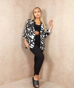 Miss Moda Luxe Black Geometric Print Ruched Sleeve Tailored Blazer -Miss Moda Luxe Shop geometricblazer3 scaled