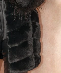 Miss Moda Luxe Black Faux Fur Gilet -Miss Moda Luxe Shop giletfluff 7 scaled