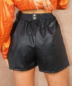 Miss Moda Luxe Black Faux Leather Shorts With Removable Chain Belt -Miss Moda Luxe Shop greenorange 41 scaled