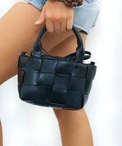 Miss Moda Luxe BLACK WOVEN BUCKET BAG AND POUCH -Miss Moda Luxe Shop hollymirror 189 scaled