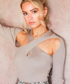 Miss Moda Luxe RIBBED CUT OUT LONGSLEEVE BODYSUIT BEIGE