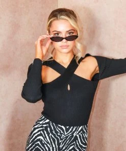 Miss Moda Luxe RIBBED CUT OUT LONGSLEEVE BODYSUIT BLACK