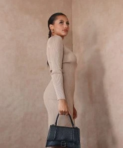 Miss Moda Luxe Beige Ribbed Sweetheart Neck Midi Dress. -Miss Moda Luxe Shop nightoutedit 9