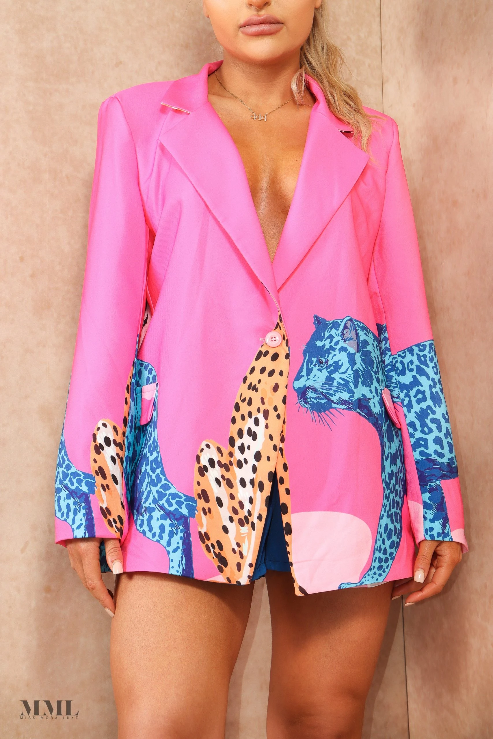 Miss Moda Luxe Pink Premium Cheetah Graphic Print Colour-block Blazer 3 Miss Moda Luxe Pink Premium Cheetah Graphic Print Colour-block Blazer - Image 3