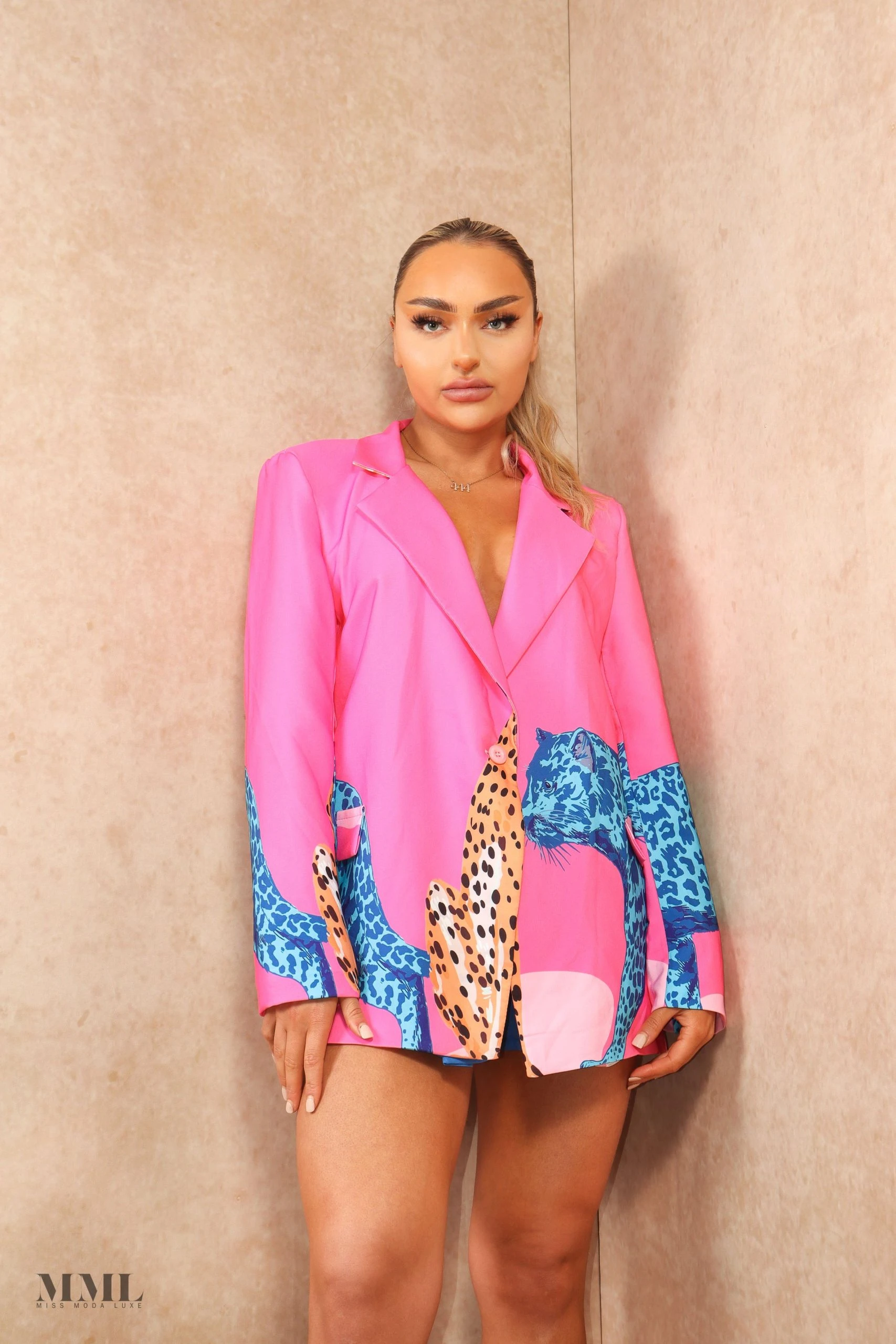 Miss Moda Luxe Pink Premium Cheetah Graphic Print Colour-block Blazer 1 Miss Moda Luxe Pink Premium Cheetah Graphic Print Colour-block Blazer