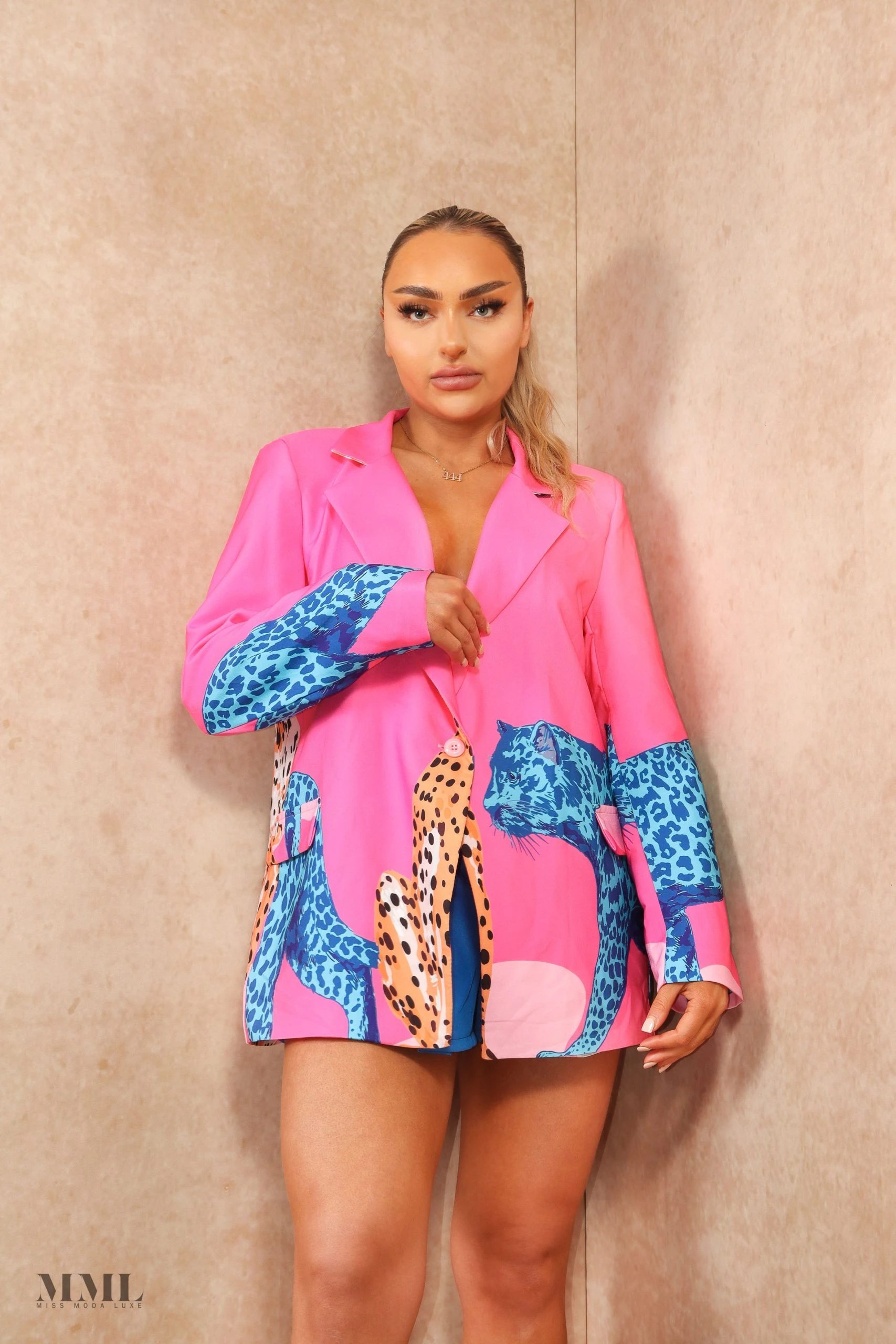 Miss Moda Luxe Pink Premium Cheetah Graphic Print Colour-block Blazer 5 Miss Moda Luxe Pink Premium Cheetah Graphic Print Colour-block Blazer - Image 5