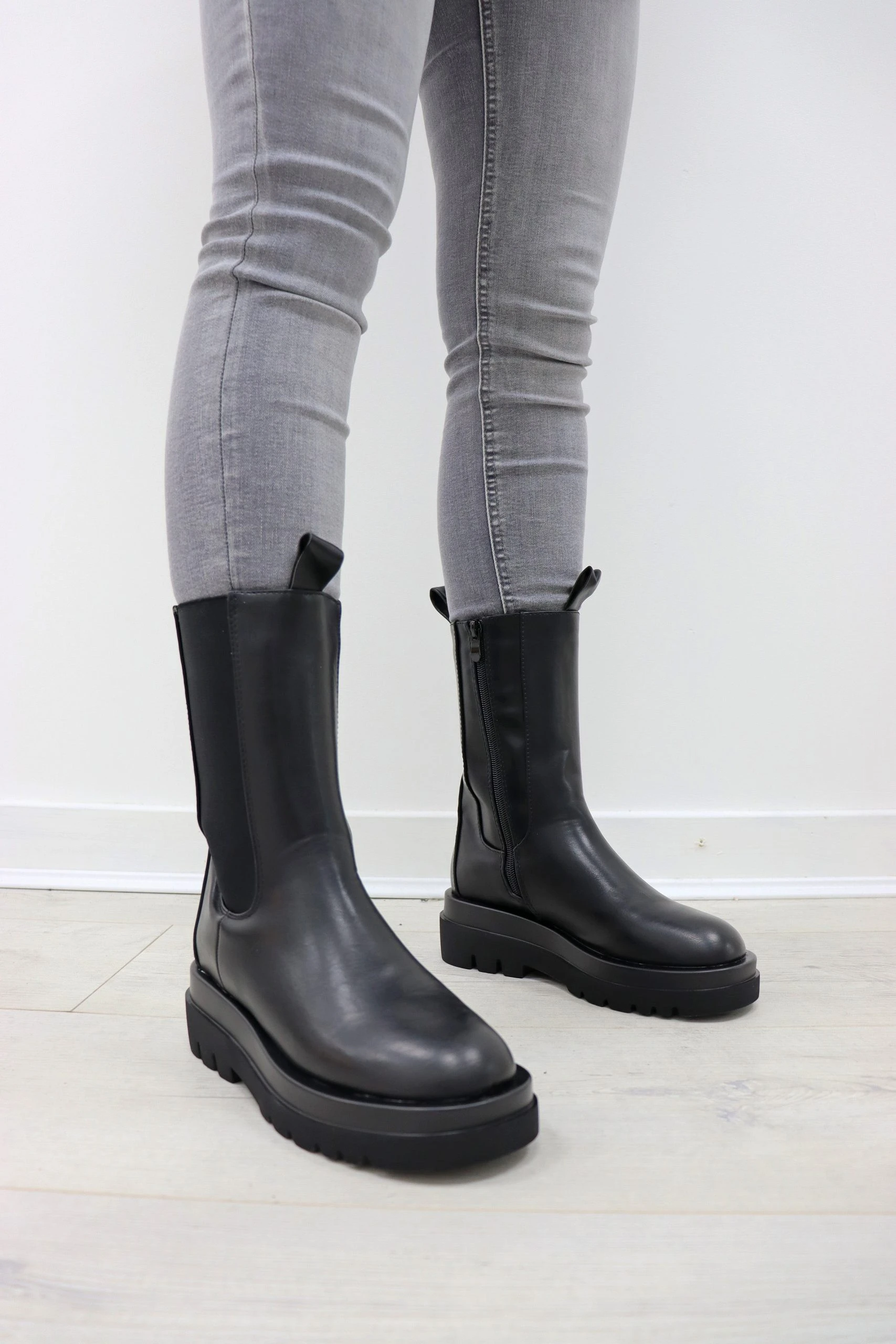 Missmodaluxe PULL UP TALL BLACK MOTO BOOT 4 Missmodaluxe PULL UP TALL BLACK MOTO BOOT - Image 4