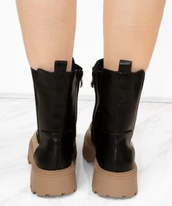 Miss Moda Luxe Chunky Sole Black And Camel Contrast Ankle Chelsea Boots 7 Miss Moda Luxe Chunky Sole Black And Camel Contrast Ankle Chelsea Boots -Miss Moda Luxe Shop redo 961 scaled