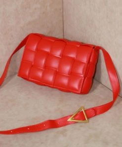 Miss Moda Luxe THE ZHARA RED WOVEN CLUTCH BAG -Miss Moda Luxe Shop redwoven6 scaled