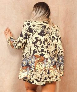 Miss Moda Luxe Gold And Black Paisley Tiger Print Tailored Blazer And Short Set -Miss Moda Luxe Shop summervibes3 51 scaled
